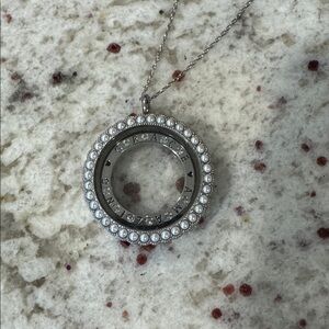 Origami Owl Pearl face, Silver Living Locket and Necklace & Interchangeable Ring